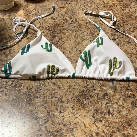 Bikini. - Picture 2 of 3